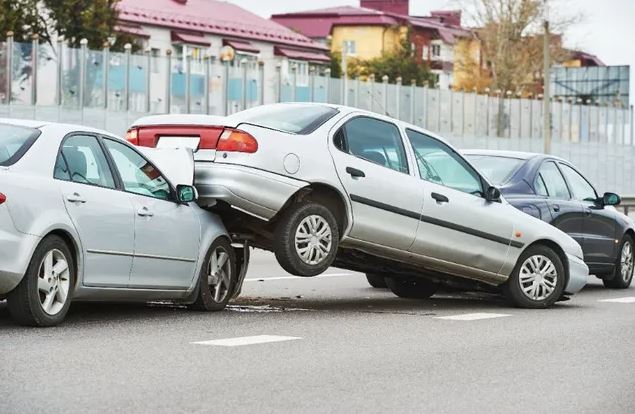 Key Challenges in Multi-Vehicle Accidents